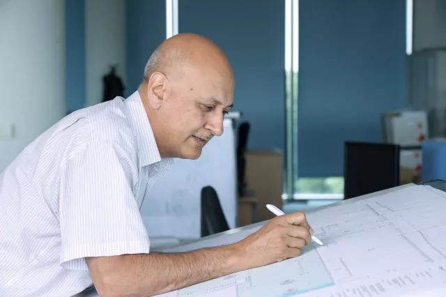 a specialist designing a cleanroom